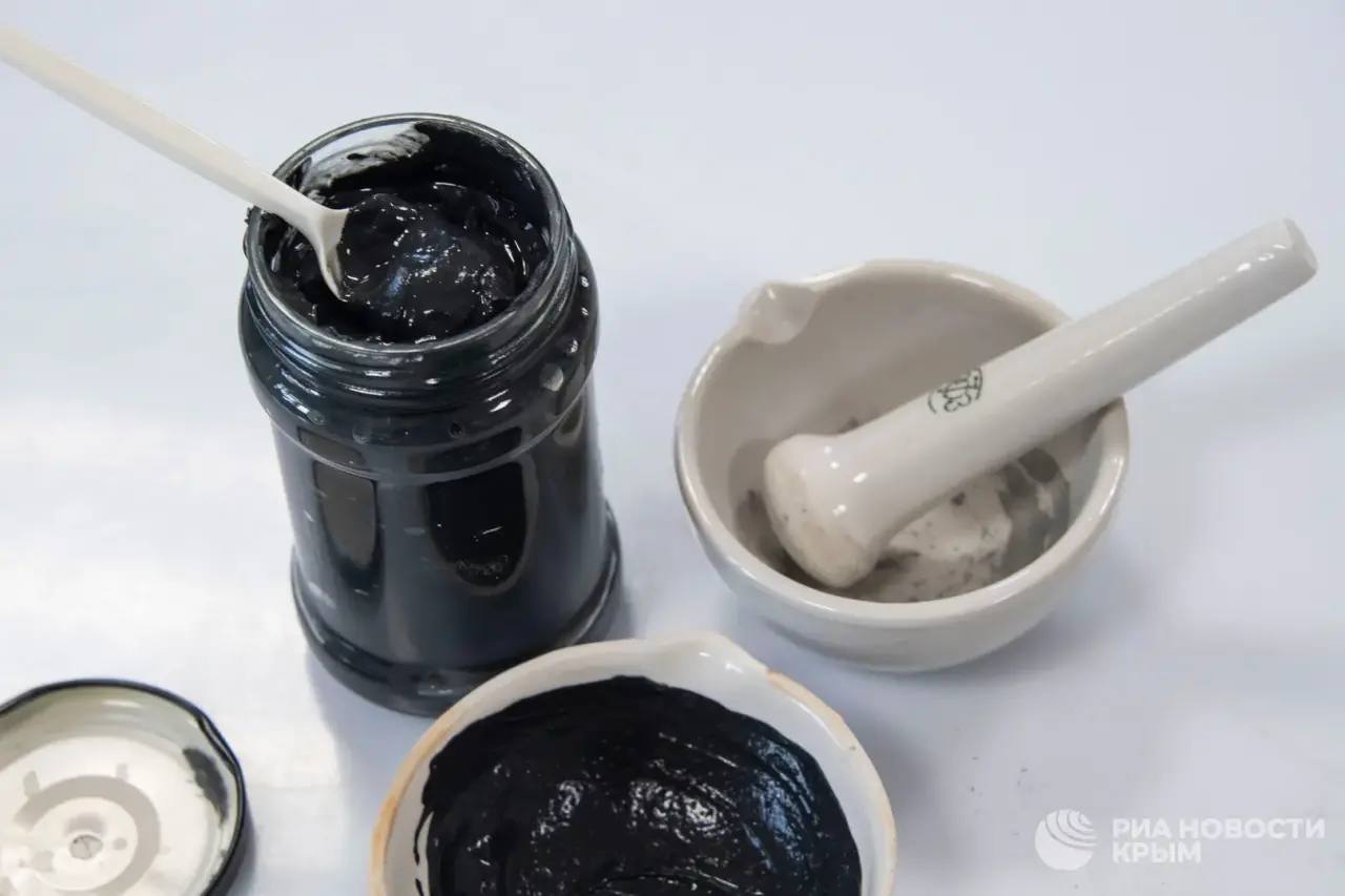 3,5 тысячи тонн грязи планируют добыть в этом году из Сакского лечебного озера 3,5 тысячи тонн грязи планируют добыть в этом году из Сакского лечебного озера