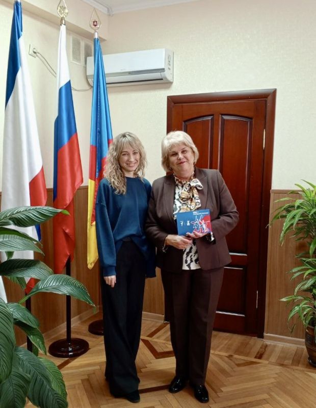 Галина Огнёва: Сегодня провела продуктивную встречу с представителями Местного отделения Движения Первых! Обсудили итоги работы, текущие проекты и, главное, – планы на будущее