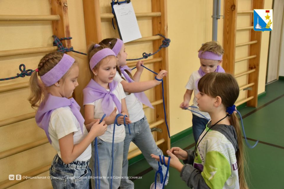 ����� 200 ������������ ����������� ������������� � ������� ���������-���������� ����