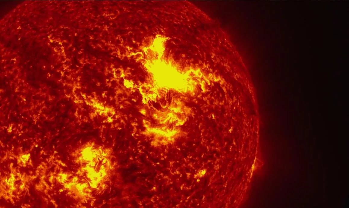 На Солнце появились новые пятна – ожидаем мощные вспышки