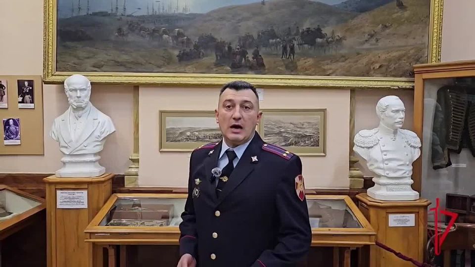 В новом выпуске историко-патриотического проекта #РосгвардияВехиИстории заместитель начальника отдела по взаимодействию со СМИ Главного управления Росгвардии по Республике Крым и городу Севастополю подполковник полиции Денис...