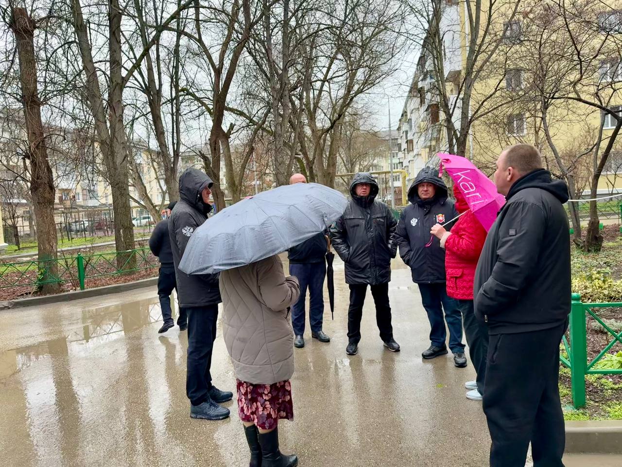 Михаил Афанасьев: Субботу начал с прямого эфира в соцсетях, ответил на интересующие симферопольцев вопросы Михаил Афанасьев: Субботу начал с прямого эфира в соцсетях, ответил на интересующие симферопольцев вопросы