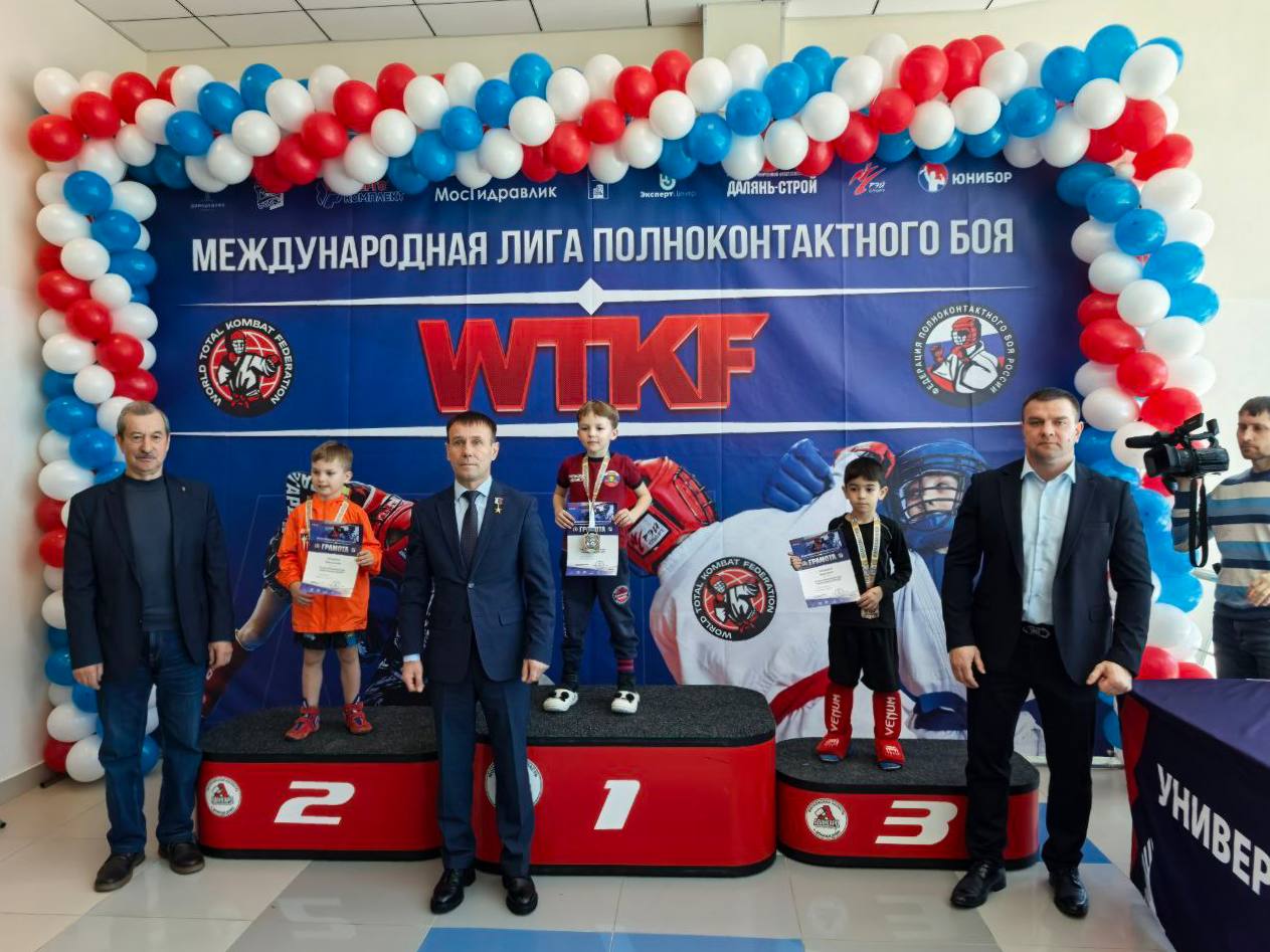 Юрий Нимченко: Принял участие в торжественной церемонии открытия первенства и чемпионата Центрального федерального округа по универсальному бою в дисциплине «средства защиты», которые прошли в Домодедово на базе МАУ «ГС...