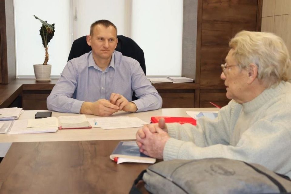 Первый заместитель главы администрации Сакского района Андрей Польченко провел еженедельный прием граждан Первый заместитель главы администрации Сакского района Андрей Польченко провел еженедельный прием граждан