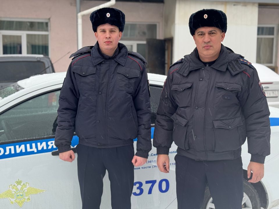 В Симферополе инспекторы ДПС помогли юным футболистам вовремя прибыть на турнир