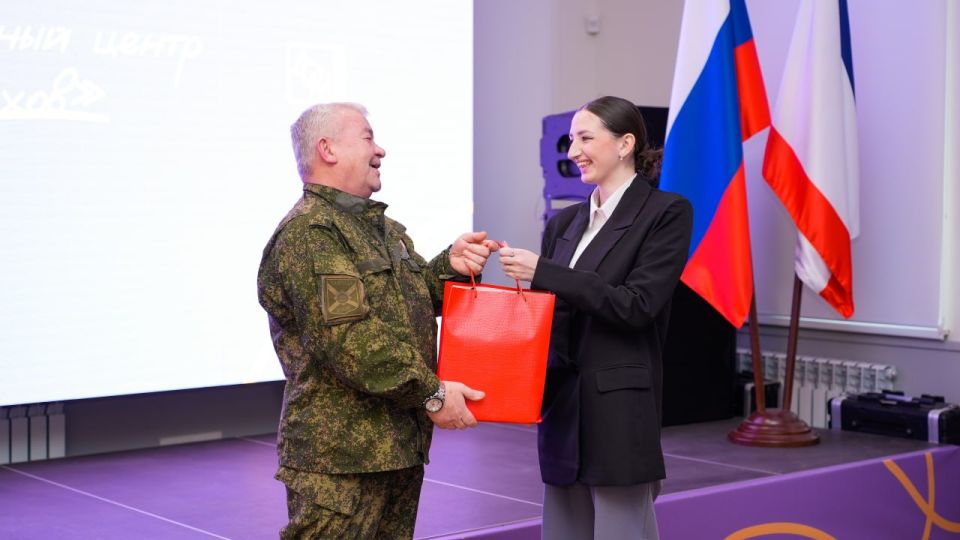 ������� � ������. �������� 10-� ������ ���� ���� � 15 ��. �. �. ��������� �������� �� ������ � ��������� ������� � ���������� ������ ������