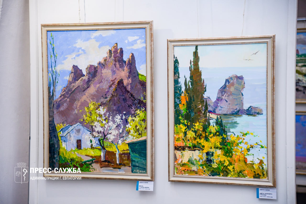 В Евпатории проходит выставка картин «Мгновения вечности» В Евпатории проходит выставка картин «Мгновения вечности»