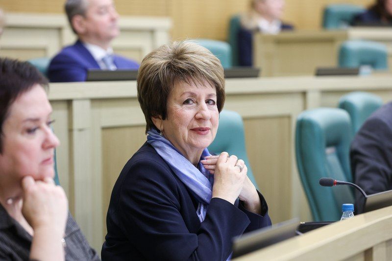 Екатерина Алтабаева: На пленарном заседании сенаторы одобрили изменения законов, направленные на дополнительные гарантии защиты прав граждан Екатерина Алтабаева: На пленарном заседании сенаторы одобрили изменения законов, направленные на дополнительные гарантии защиты прав граждан