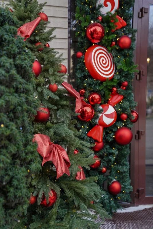 В Евпатории подвели итоги конкурса на лучшее новогоднее оформление фасадов и витрин В Евпатории подвели итоги конкурса на лучшее новогоднее оформление фасадов и витрин