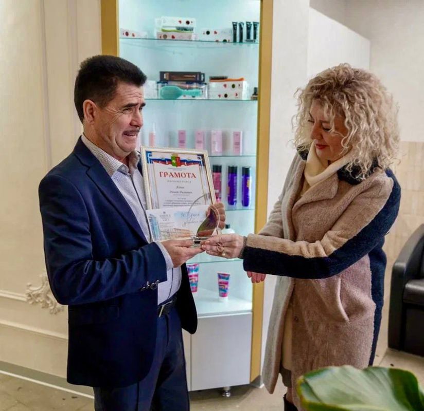 В Евпатории подвели итоги конкурса на лучшее новогоднее оформление фасадов и витрин В Евпатории подвели итоги конкурса на лучшее новогоднее оформление фасадов и витрин