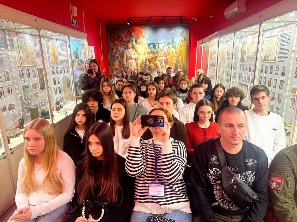 ��������� �������: � ����� ��������-������������� ����� ������ -������ ��������� ���������� ����� ��������������� ������ �����������