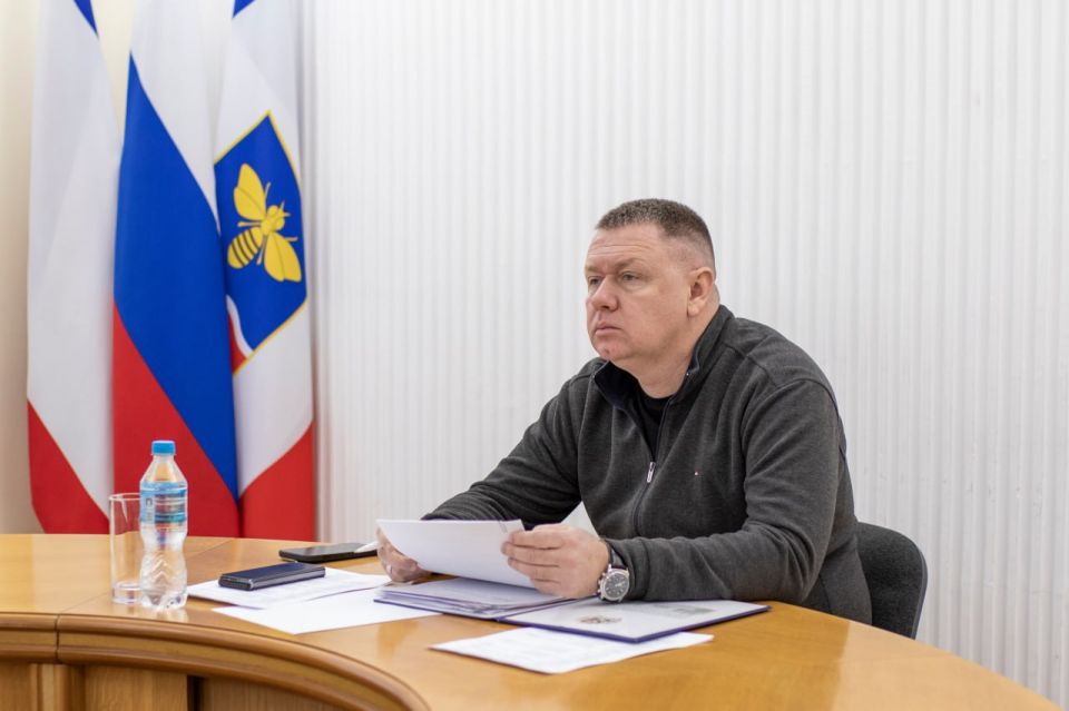 ������ ��������� ����� ������ ���� ������� � ������������� �����������