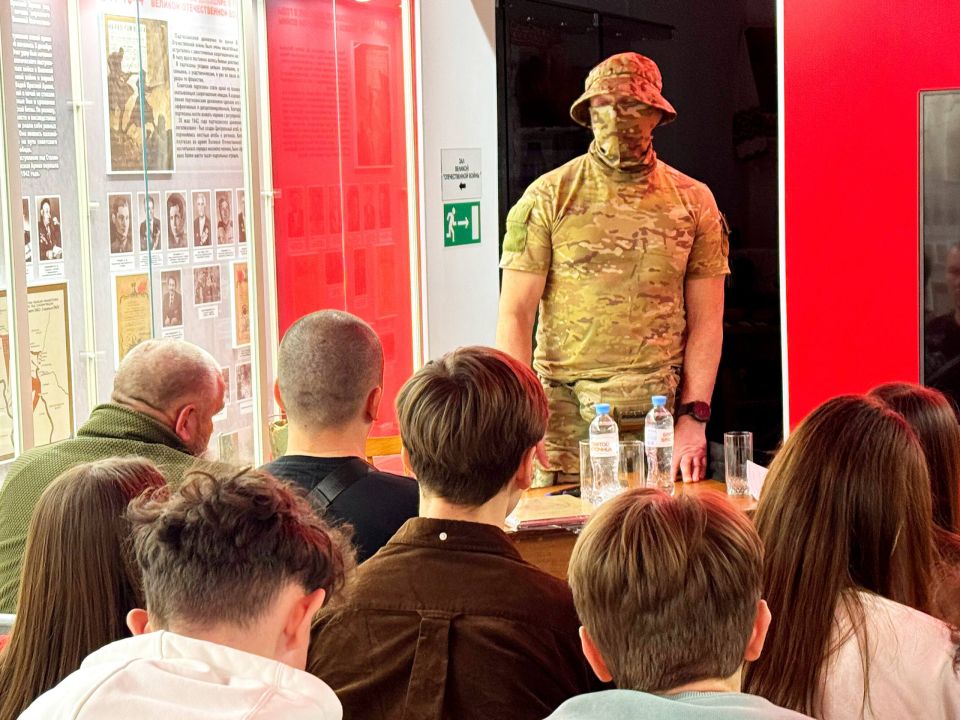 ��������� �������: � ����� ��������-������������� ����� ������ -������ ��������� ���������� ����� ��������������� ������ �����������