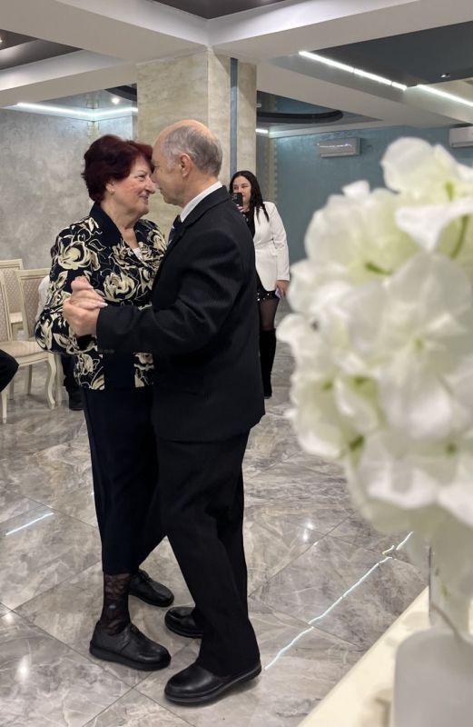 В 2026 году отделы ЗАГС Крыма продолжают трогательную традицию чествования юбиляров супружеской жизни В 2026 году отделы ЗАГС Крыма продолжают трогательную традицию чествования юбиляров супружеской жизни