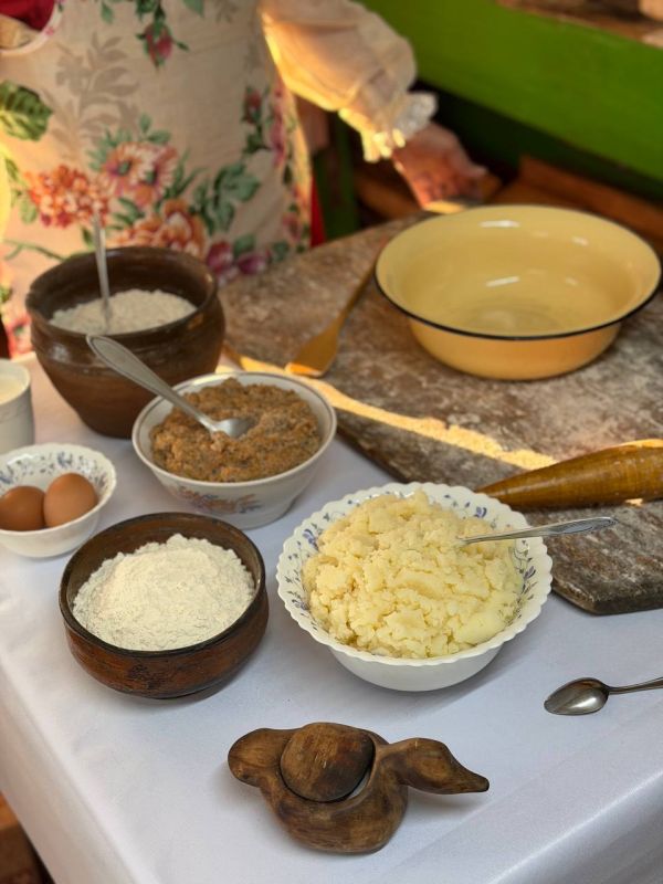 Марьяна Наумова: КЕРЧОМЪЯ. РУССКИЙ СЕВЕР:. Ощущение, что попадаешь к бабушке в деревню, только на Крайнем Севере с температурой -35 Марьяна Наумова: КЕРЧОМЪЯ. РУССКИЙ СЕВЕР:. Ощущение, что попадаешь к бабушке в деревню, только на Крайнем Севере с температурой -35