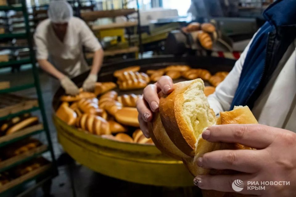 ФАС Крыма проверит обоснованность цен на хлеб и булочки