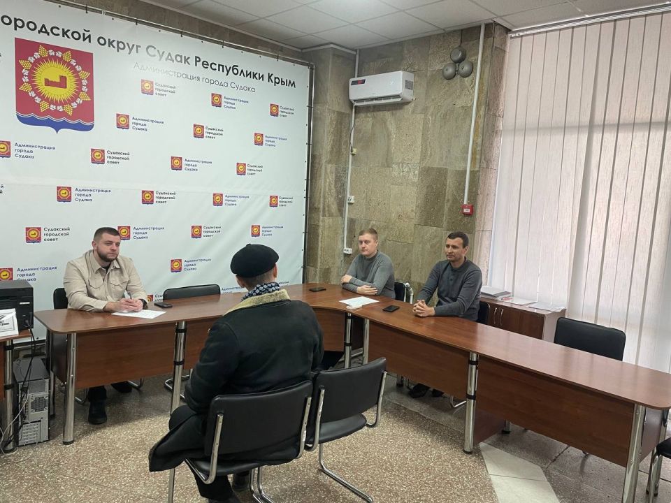 Кирилл Чебышев: Провёл традиционный пятничный приём граждан в администрации города