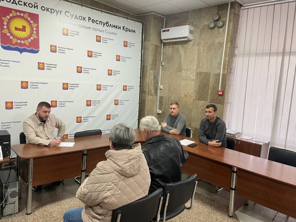 Кирилл Чебышев: Провёл традиционный пятничный приём граждан в администрации города Кирилл Чебышев: Провёл традиционный пятничный приём граждан в администрации города