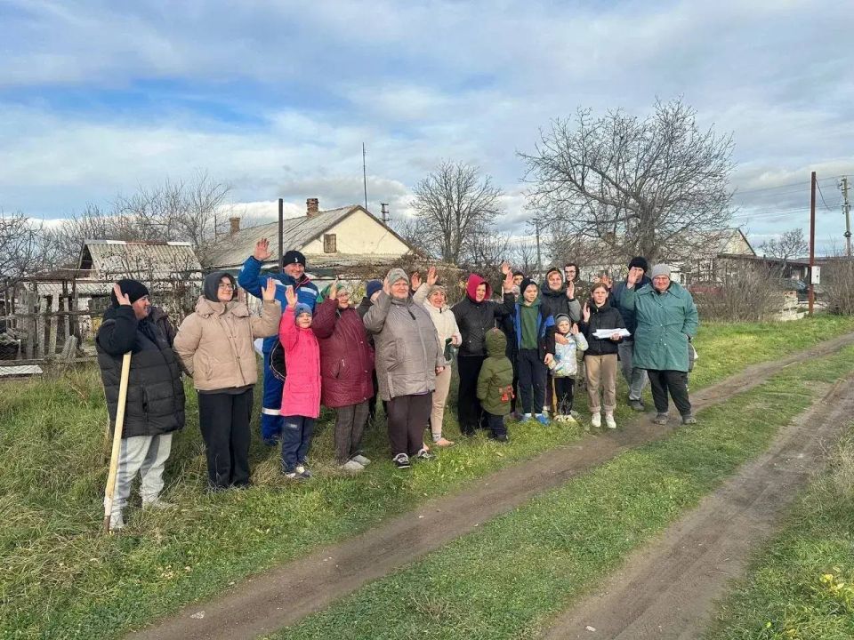 Антон Кравец: В Жемчужинском поселении продолжается реализация мероприятий по инициативному бюджетированию "Крым - как мы хотим" 2026, направленных на решение проблем местного значения Антон Кравец: В Жемчужинском поселении продолжается реализация мероприятий по инициативному бюджетированию "Крым - как мы хотим" 2026, направленных на решение проблем местного значения