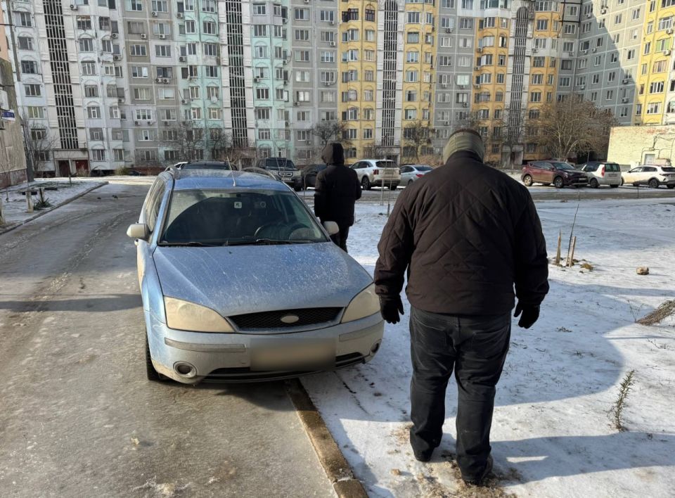 Любителей парковаться где попало ловили в Керчи Любителей парковаться где попало ловили в Керчи