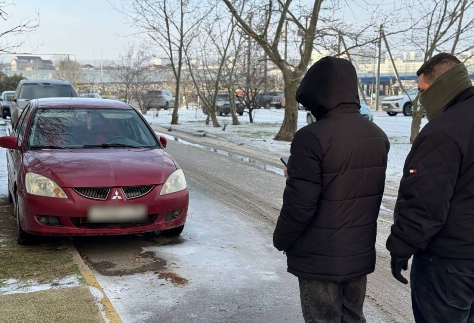 Любителей парковаться где попало ловили в Керчи Любителей парковаться где попало ловили в Керчи