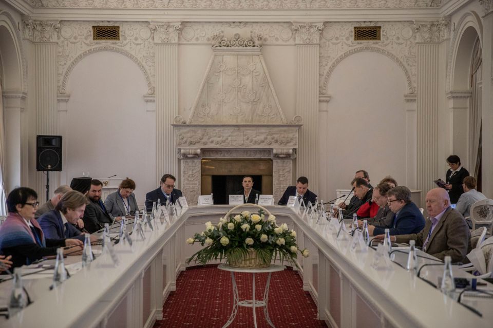 ���� ����� ������ ������� � ������-������������ ����������� ����� 1945: ����� �������