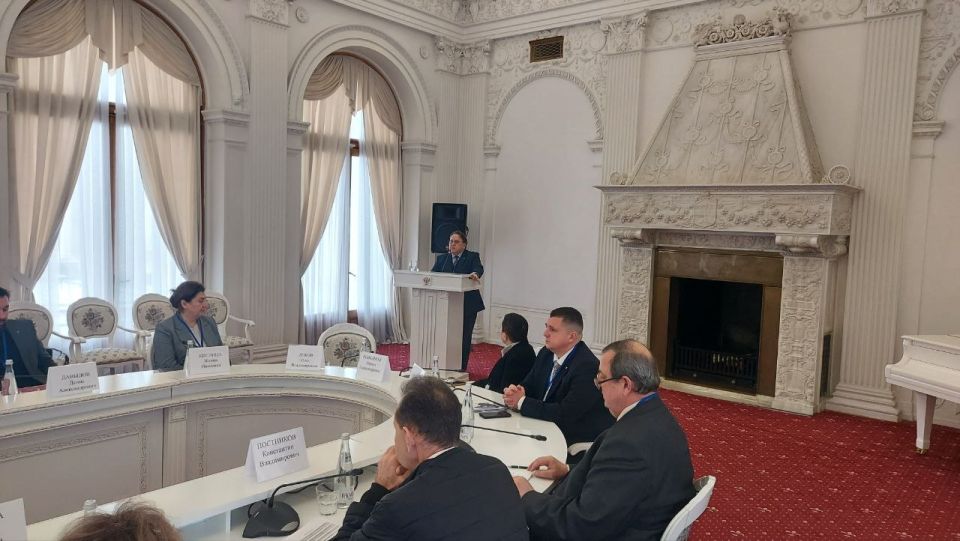 ���� ����� ������ ������� � ������-������������ ����������� ����� 1945: ����� �������