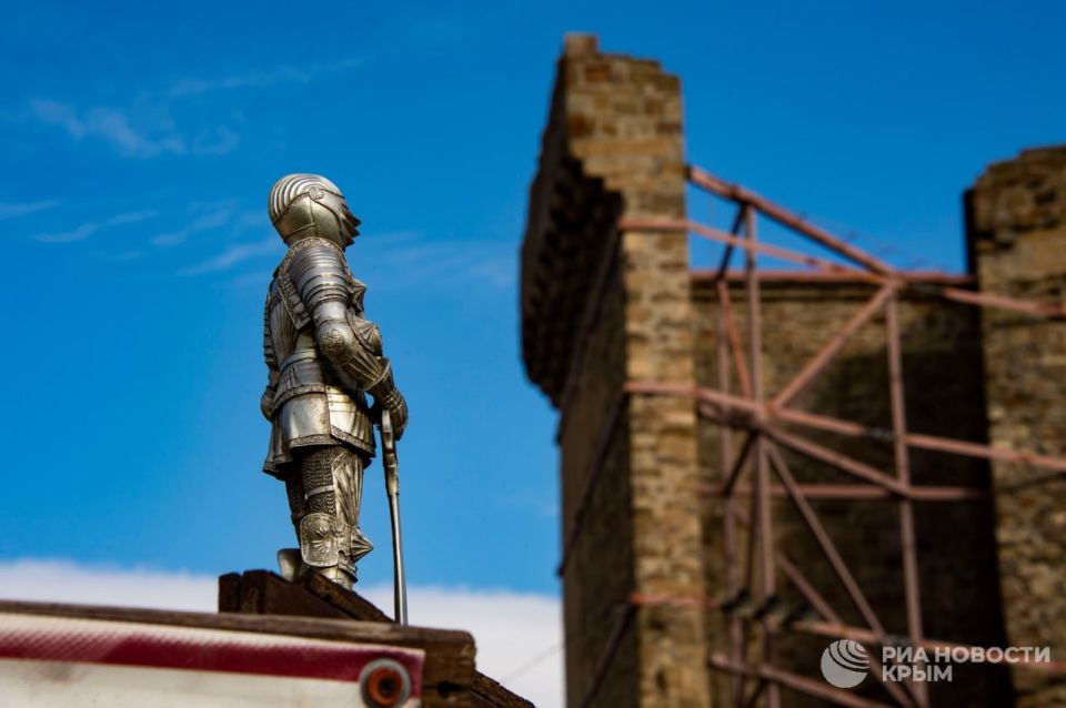 Один из храмов Судакской крепости готовят к реставрации Один из храмов Судакской крепости готовят к реставрации