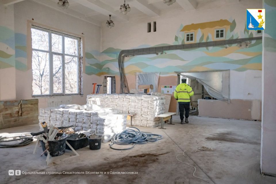 В школе №28 в посёлке ГРЭС после ремонта откроют новые кабинеты В школе №28 в посёлке ГРЭС после ремонта откроют новые кабинеты