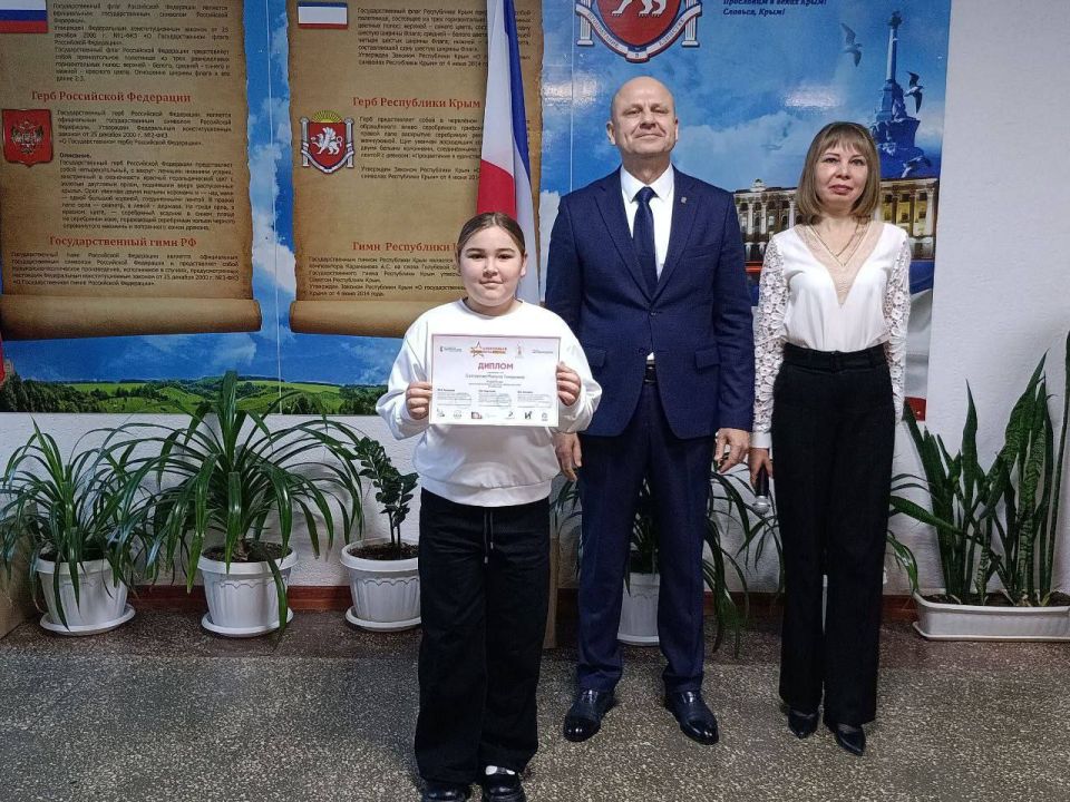 Глава администрации Советского района Александр Харламов посетил с рабочим визитом Советскую среднюю школу № 1. В образовательном учреждении состоялась торжественная памятная линейка, приуроченная ко Дню памяти россиян... Глава администрации Советского района Александр Харламов посетил с рабочим визитом Советскую среднюю школу № 1. В образовательном учреждении состоялась торжественная памятная линейка, приуроченная ко Дню памяти россиян...