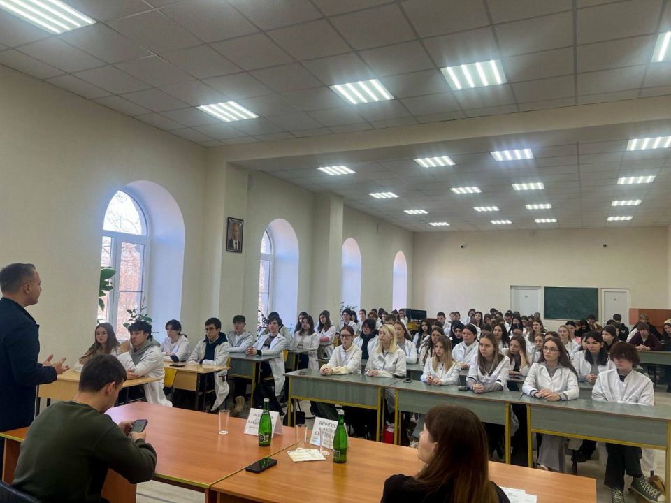 Алексей Зинченко: Рабочий день начался на юго-востоке Крыма Алексей Зинченко: Рабочий день начался на юго-востоке Крыма