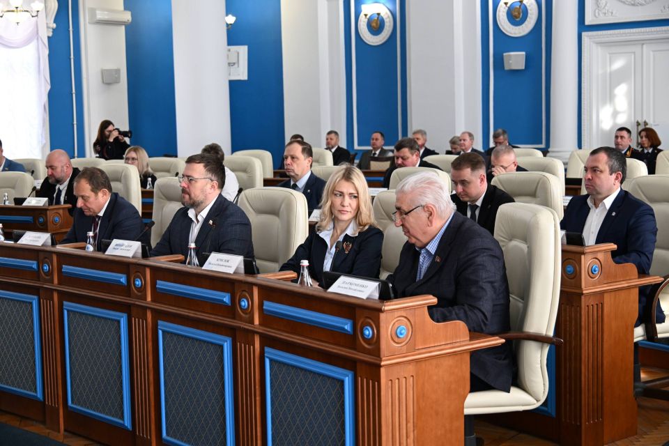 Владимир Немцев: На первом пленарном заседании весенней сессии утвердили План законодательной работы Законодательного Собрания города Севастополя на 2026 год, разработанный на основе предложений субъектов законодательной... Владимир Немцев: На первом пленарном заседании весенней сессии утвердили План законодательной работы Законодательного Собрания города Севастополя на 2026 год, разработанный на основе предложений субъектов законодательной...