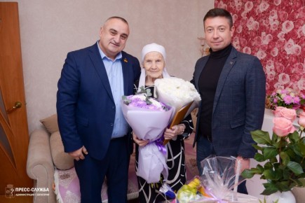 � ��������� ���������� 100-������� �������