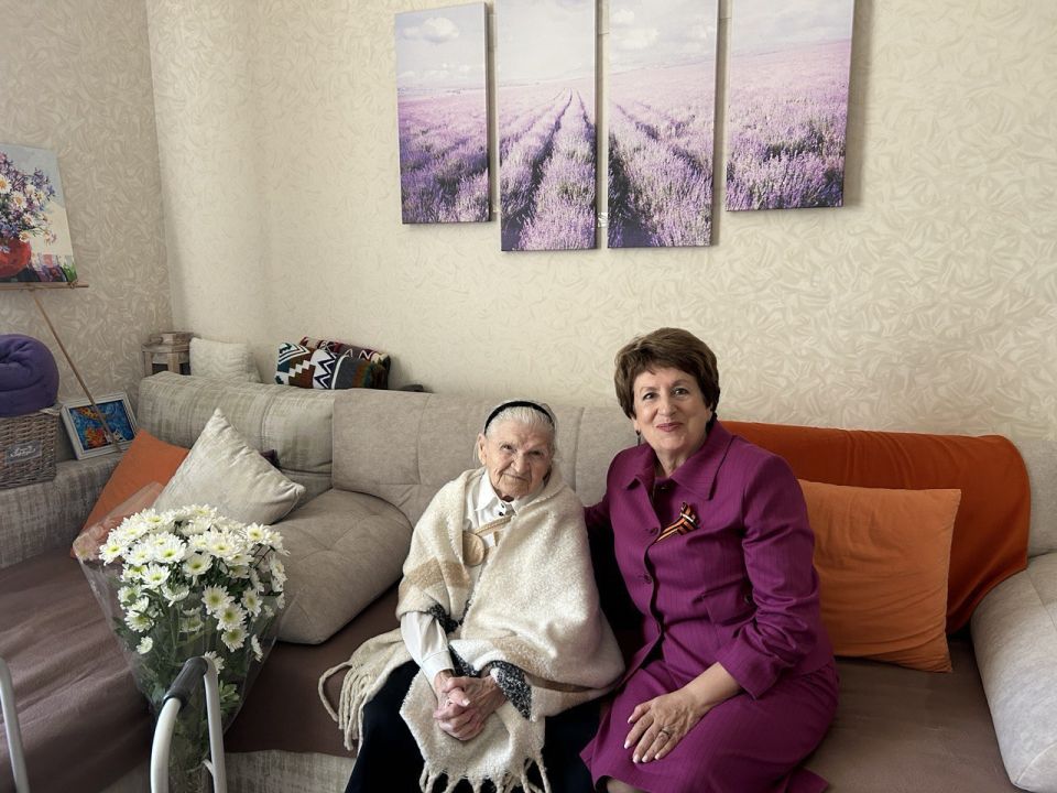 Екатерина Алтабаева: Сегодня свой вековой юбилей отмечает ветеран Великой Отечественной войны, участница обороны Севастополя Валентина Тимофеевна Сергушкина