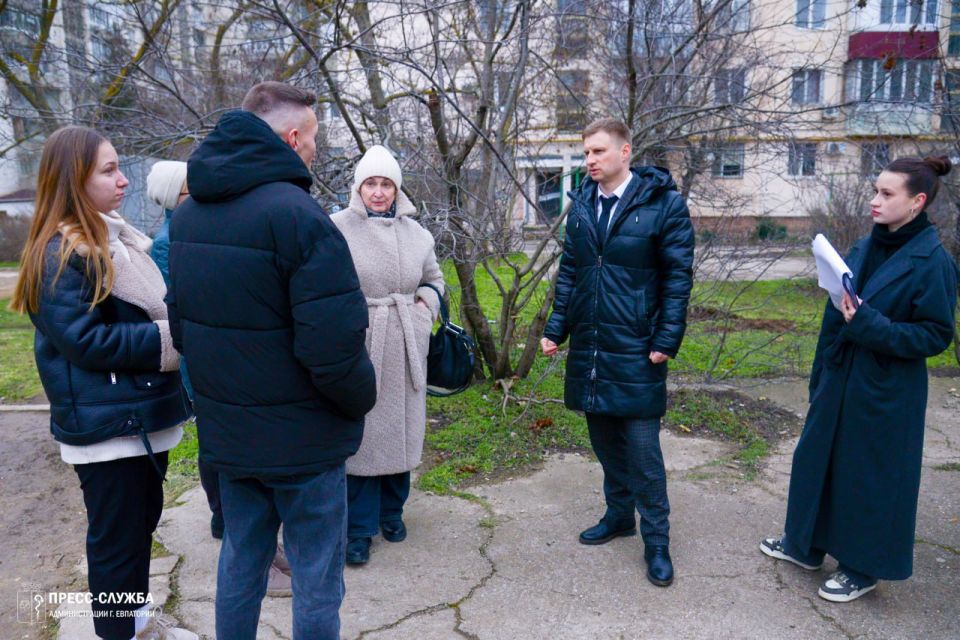 В Евпатории проверяют работу управляющих компаний В Евпатории проверяют работу управляющих компаний