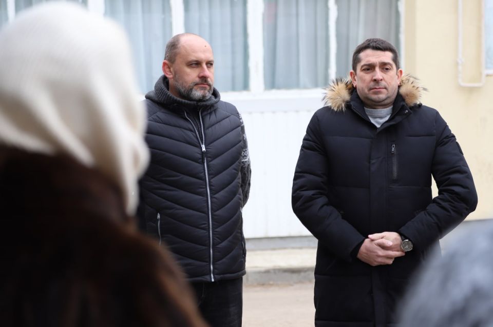 Встреча с жителями в селе Тенистое: решения вопросов начинаются с диалога Встреча с жителями в селе Тенистое: решения вопросов начинаются с диалога