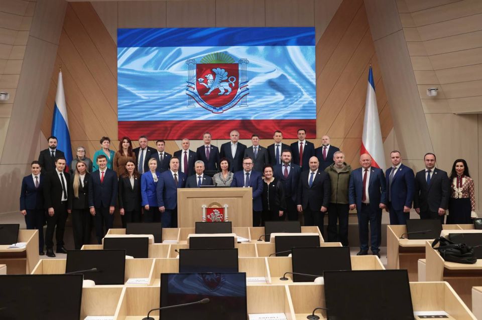 Анастасия Гридчина: В крымском парламенте состоялось расширенное совещание на тему «Интеграционные процессы в воссоединённых субъектах РФ: проблемы и перспективы» под руководством первого заместителя Председателя Совета... Анастасия Гридчина: В крымском парламенте состоялось расширенное совещание на тему «Интеграционные процессы в воссоединённых субъектах РФ: проблемы и перспективы» под руководством первого заместителя Председателя Совета...