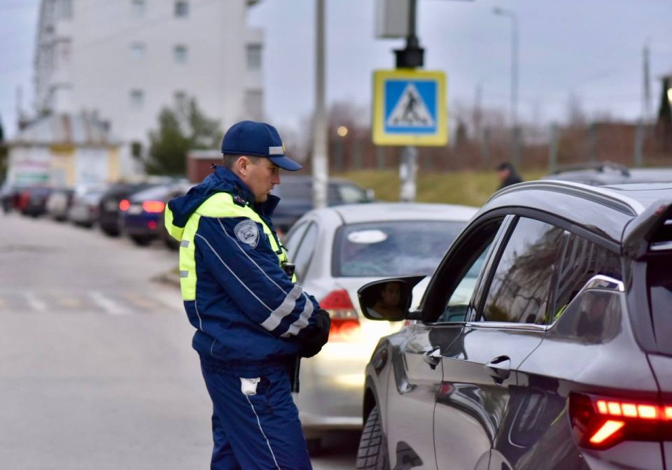 В Севастополе задержали 16 должников