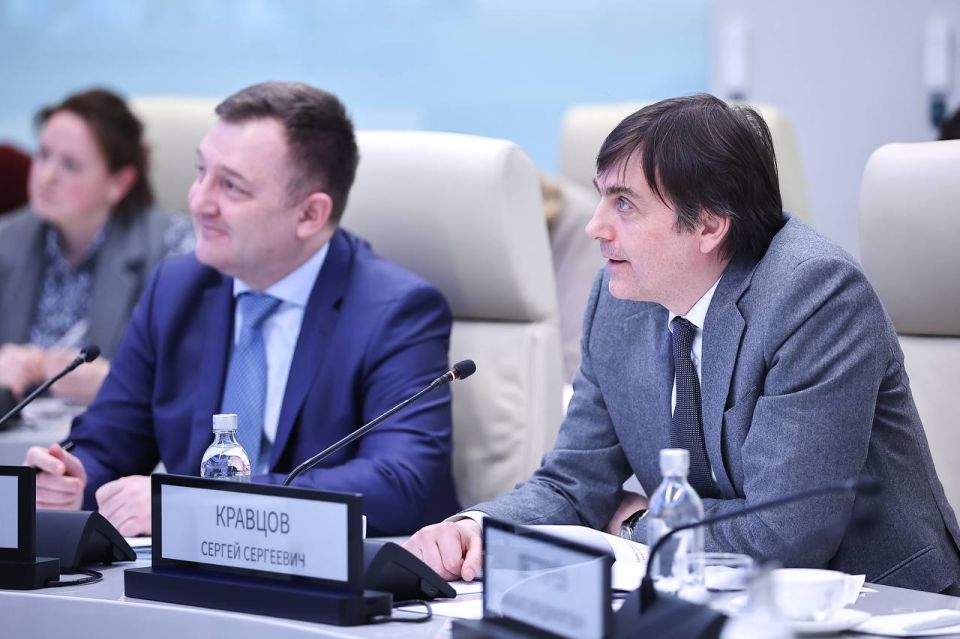 Для пилотного проекта по фиджитал-спорту Минпросвещения определены 59 школ в 16 субъектах Для пилотного проекта по фиджитал-спорту Минпросвещения определены 59 школ в 16 субъектах