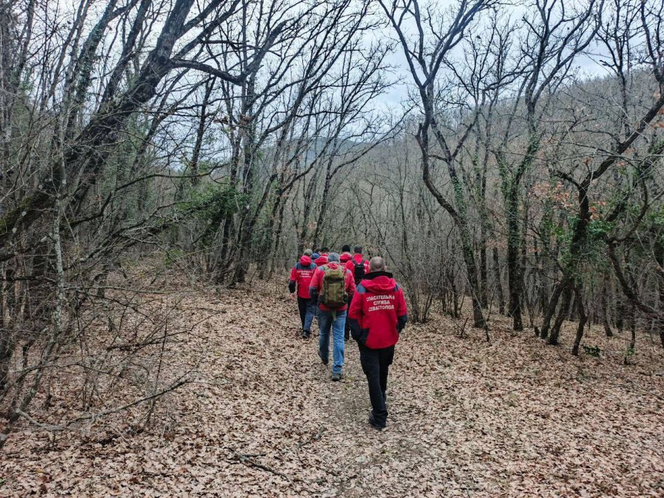 Севастопольские спасатели провели учения на сложных участках Большой Севастопольской тропы Севастопольские спасатели провели учения на сложных участках Большой Севастопольской тропы
