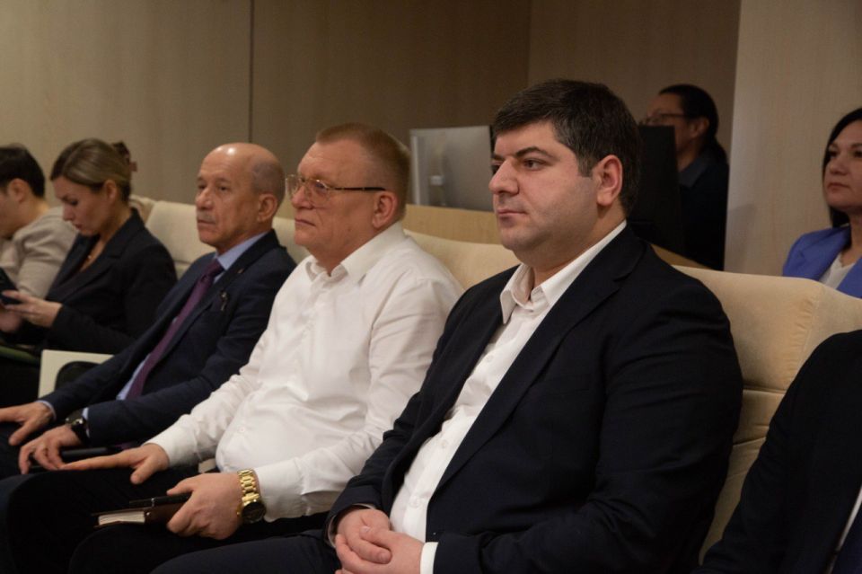 ������ ٸ�����: ������ ������� � ����������� ��������� �� �������� �������������� ��������� � �������������� ��������� ���������� ���������