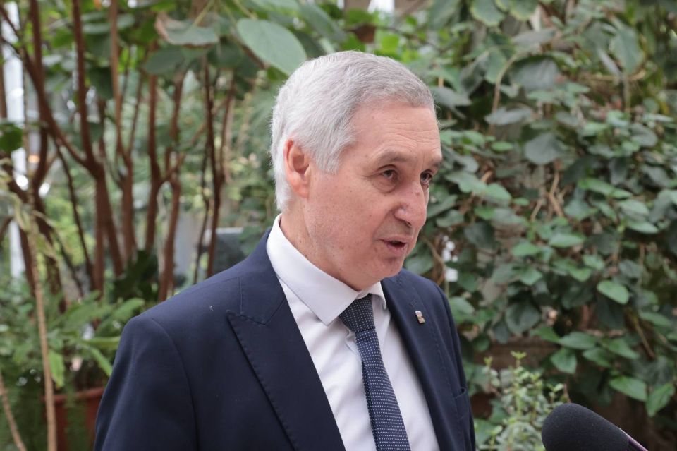 � �������� ������������� � ����������� ��� ������� �������� � ����� ������ ������� ������������� �����