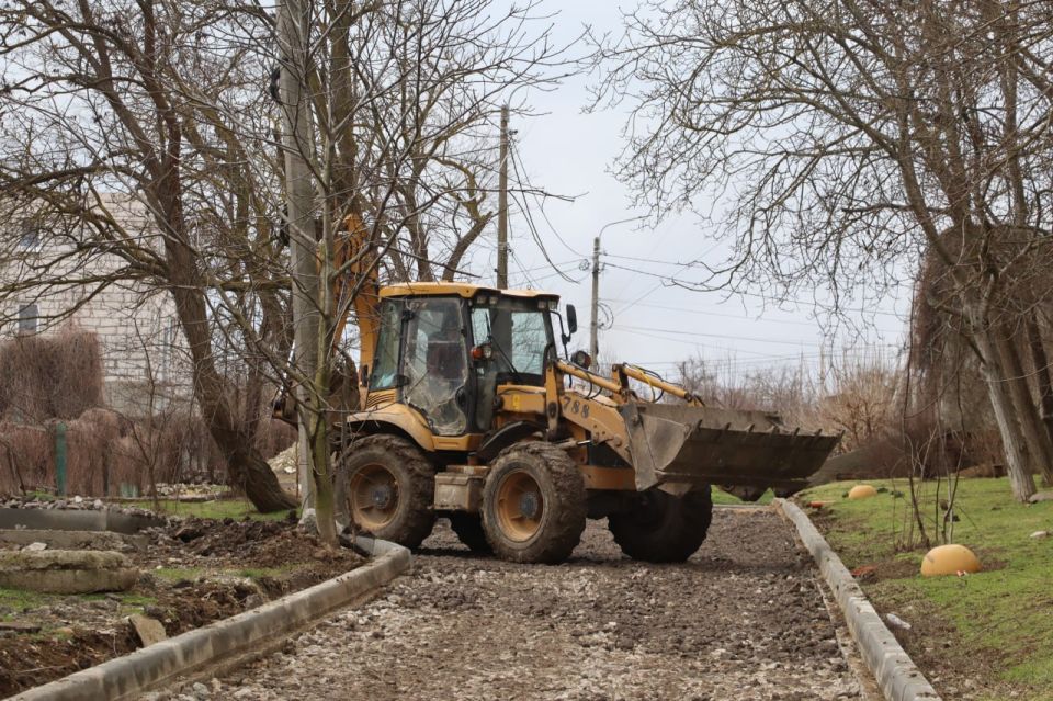 Продолжаем масштабное преображение придомовых территорий по шоссе Героев Сталинграда, 44, 48, 50, 52/1, 52/2, 56, 58/1, 58/2 Продолжаем масштабное преображение придомовых территорий по шоссе Героев Сталинграда, 44, 48, 50, 52/1, 52/2, 56, 58/1, 58/2
