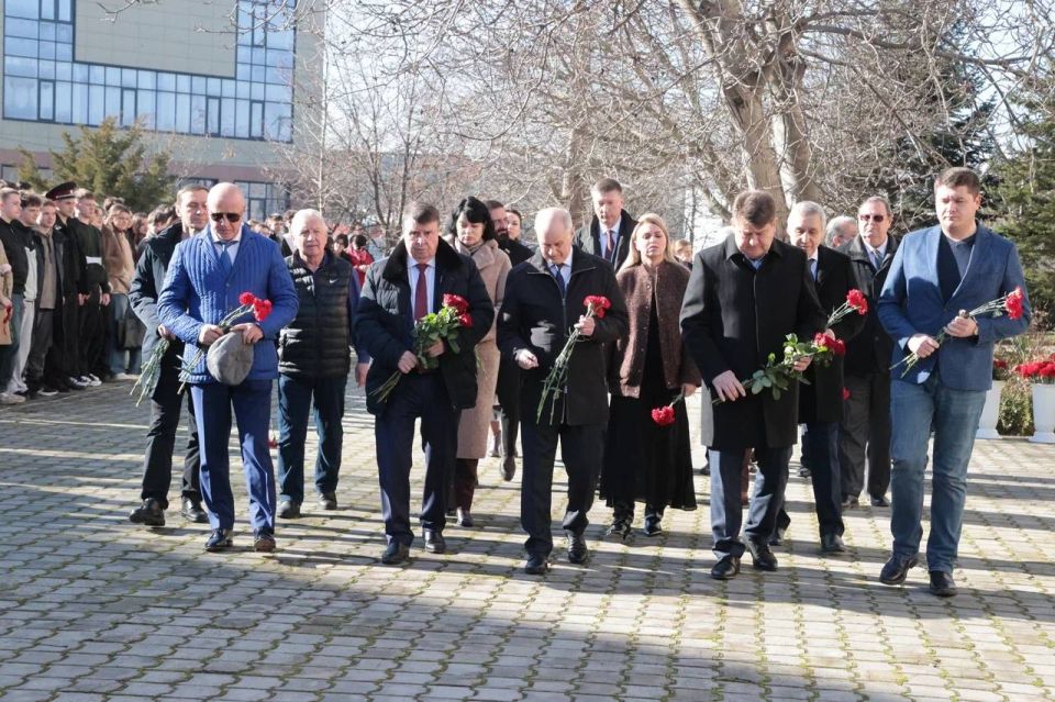 � �������� ������������� � ����������� ��� ������� �������� � ����� ������ ������� ������������� �����