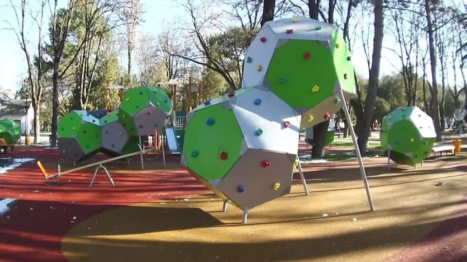 Открытие обновленного Детского парка в Симферополе снова перенесли – теперь оно запланировано до 1 мая