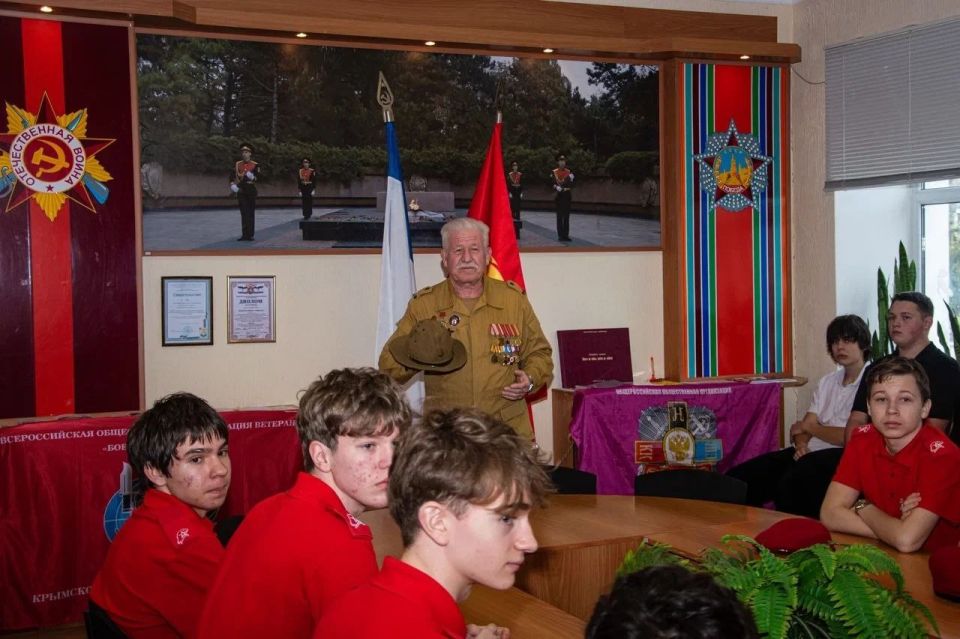 13 ������� � ����������� �� ���� ����� ������ �������� � ���������� ���������� ������ ���� �������� ����������� - ����� �������, ������������ � 37-� ��������� ������ ��������� ����� �� �����������