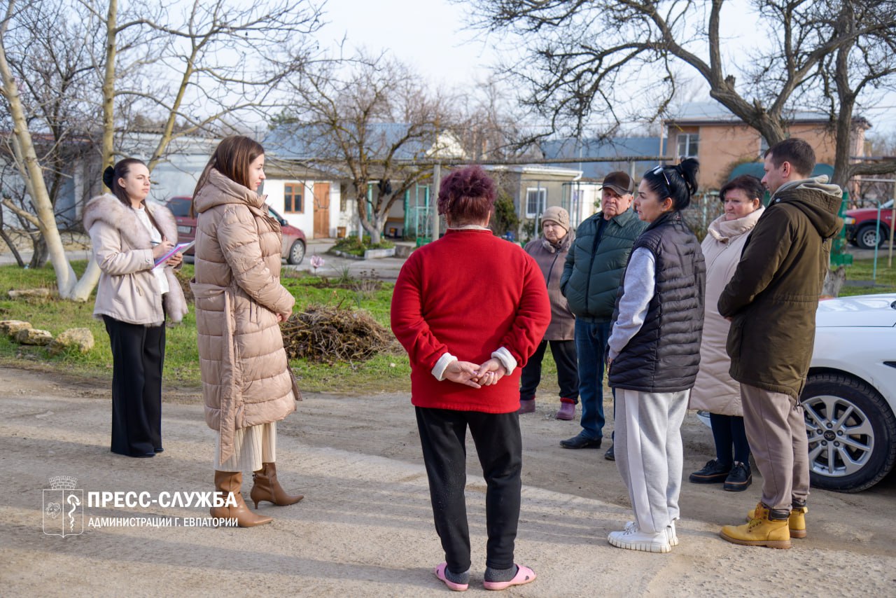 Заместители главы администрации продолжают обходы многоквартирных домов Заместители главы администрации продолжают обходы многоквартирных домов