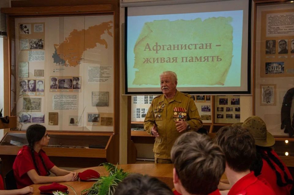 13 ������� � ����������� �� ���� ����� ������ �������� � ���������� ���������� ������ ���� �������� ����������� - ����� �������, ������������ � 37-� ��������� ������ ��������� ����� �� �����������