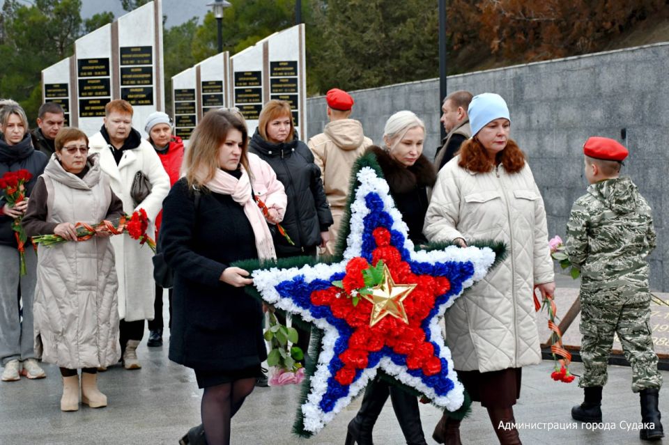 � ������ ������� ������ �������, ����������� ��������� ���� �� ��������� ���������