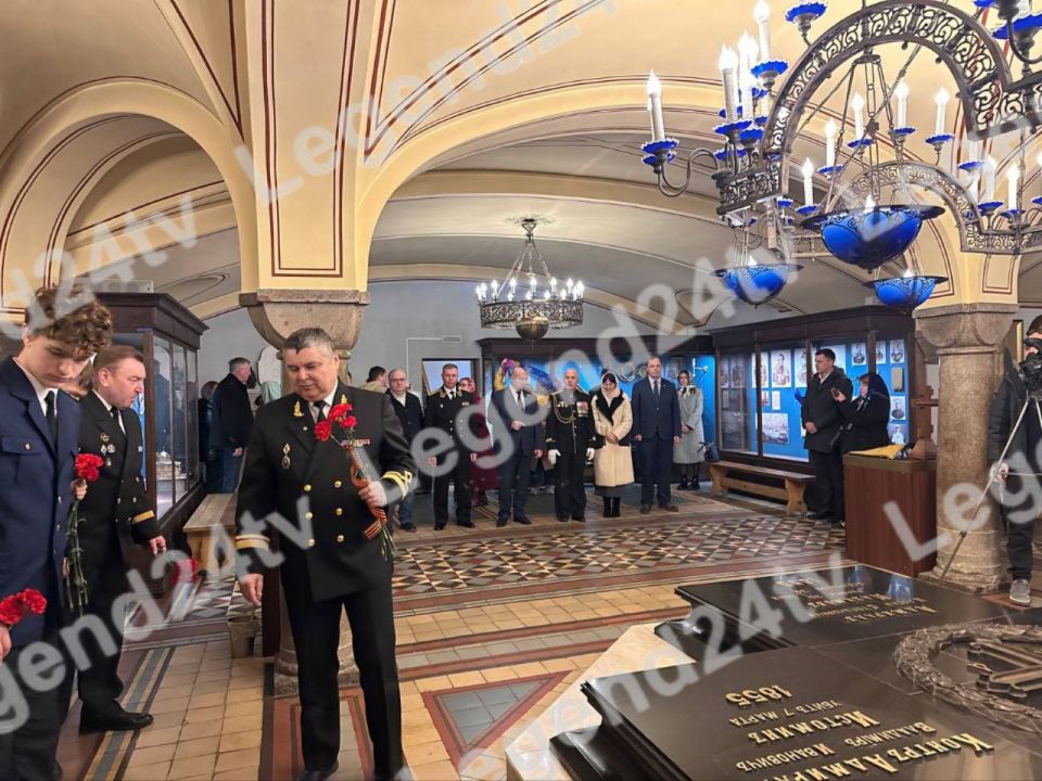 «Отстаивание же Севастополь!» «Отстаивание же Севастополь!»